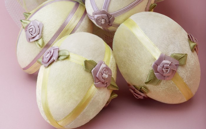 Decorated Easter Eggs with Ribbon Roses