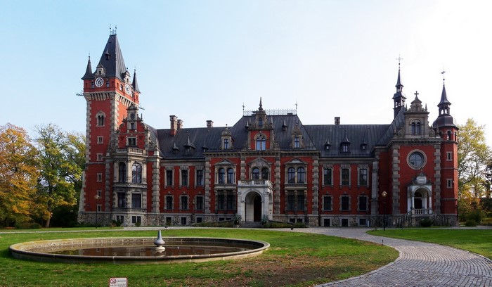 Palace in Plawniowice, Poland