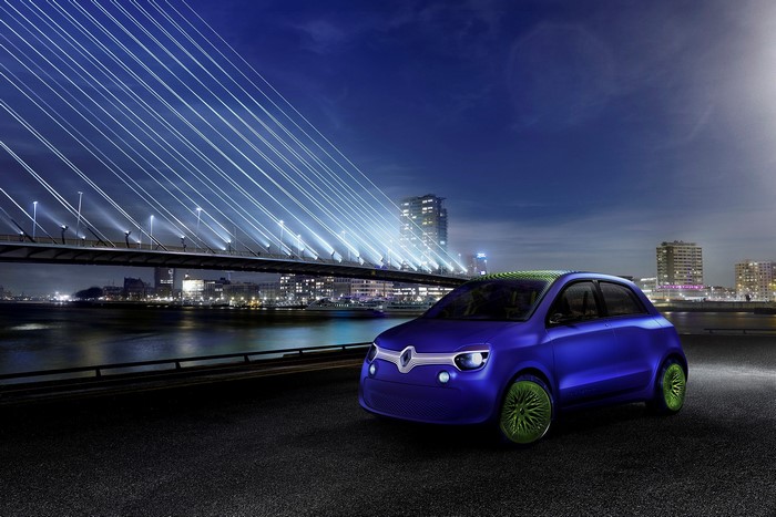 Renault Twin-Z concept car on a bridge at night