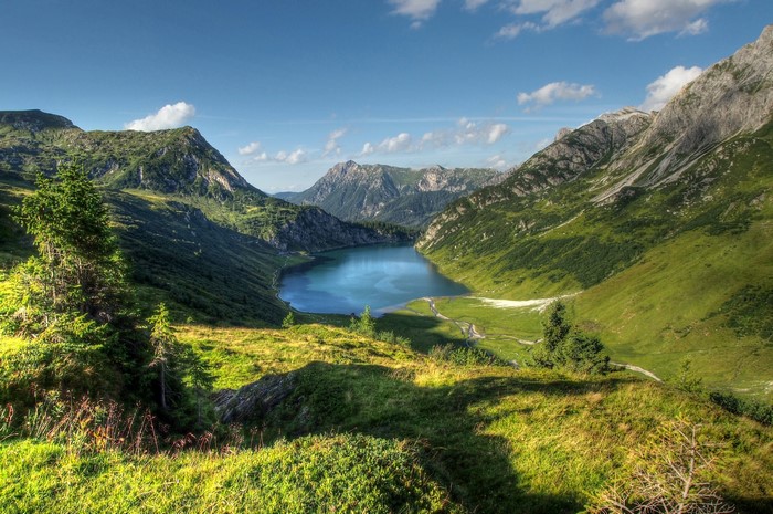Mountain lake scenery in Austria