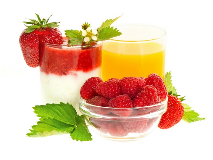 Raspberry and Strawberry Drinks with Juice