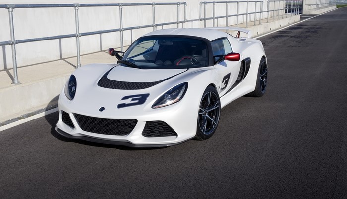 White Lotus 2012 Exige S on Race Track