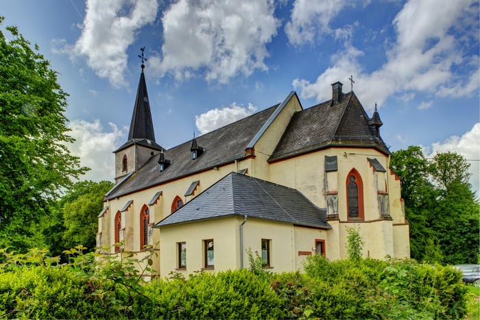 4K Pantenburg Church in Germany