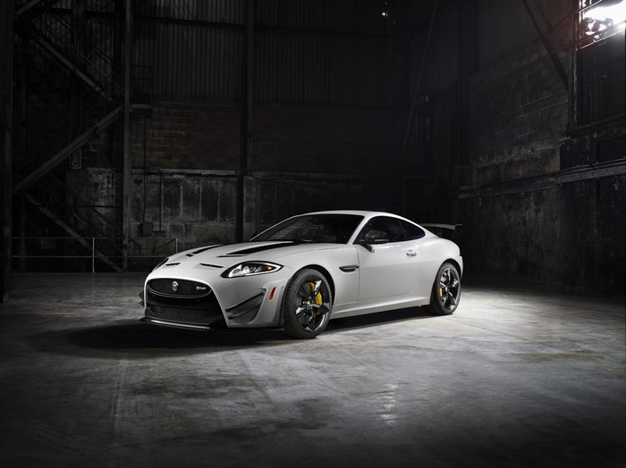 4K 2013 Jaguar XKR-S GT
