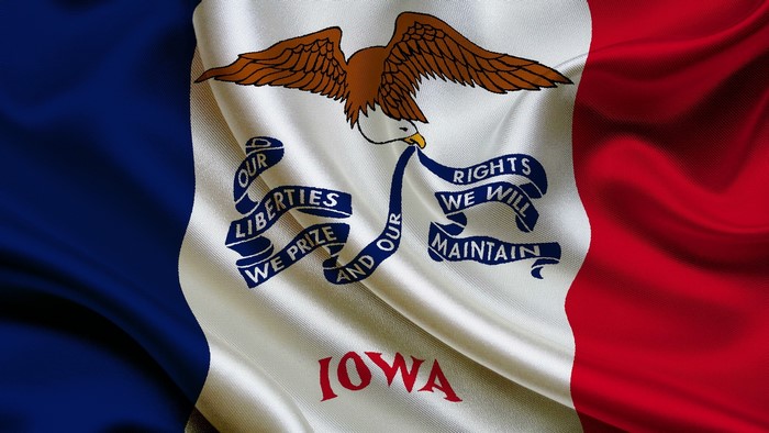 Flag of Iowa with eagle and motto