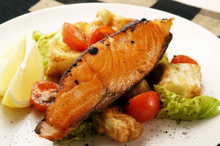 Grilled Salmon with Salad and Lemon