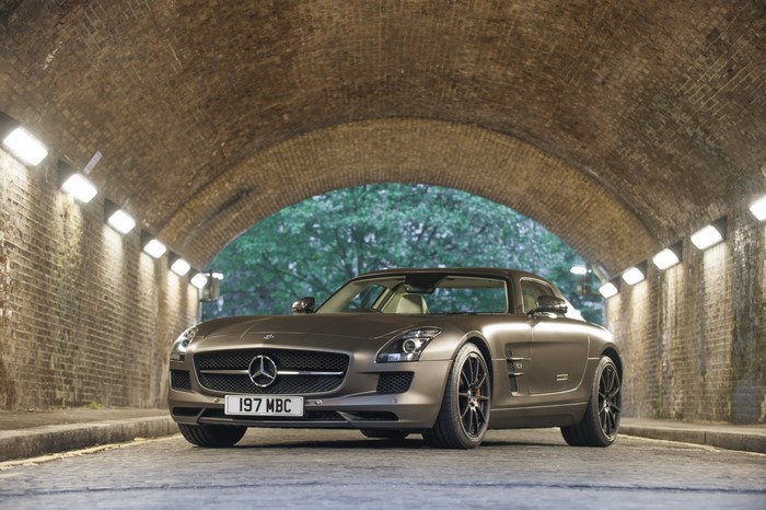 2013 Mercedes-Benz SLS 63 AMG GT in Tunnel