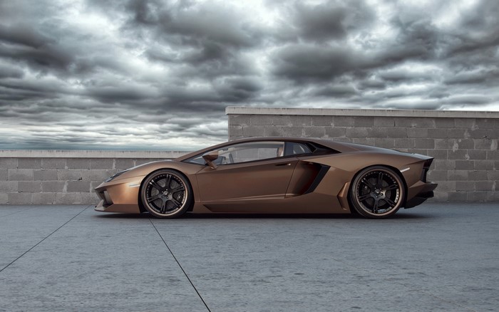 Lamborghini Aventador LP700-4 Rabbioso side view