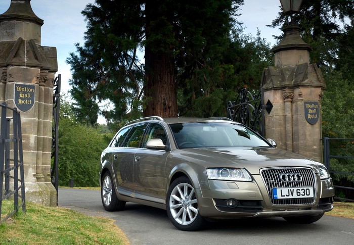 Audi A6 Allroad 2.7 TDI quattro at Walton Hall Hotel