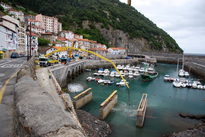 Elantxobe, Spain: Harbor with boats and construction
