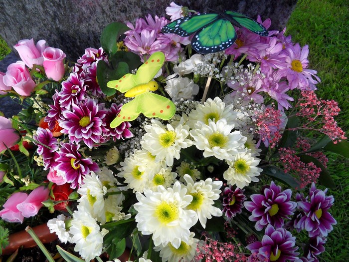 Bouquet with butterflies