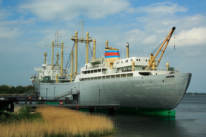 Traditionsschiff Typ Frieden Rostock ship