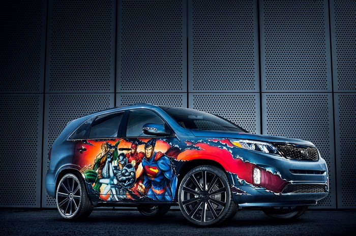 4K 2014 Sorento Justice League Graffiti Heroes Comics