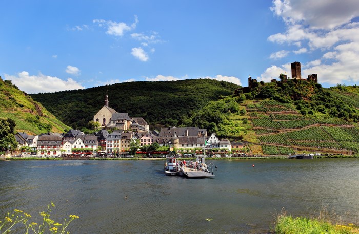 Ellenz-Poltersdorf, Germany with Castle and River