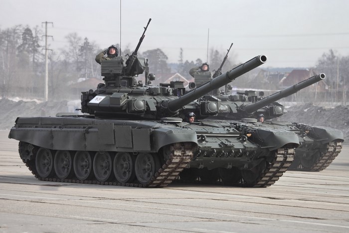 Russian T-90 tanks in formation