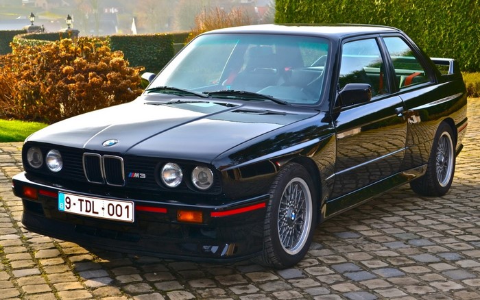 Black BMW M3 E30 Sport Evolution 1989