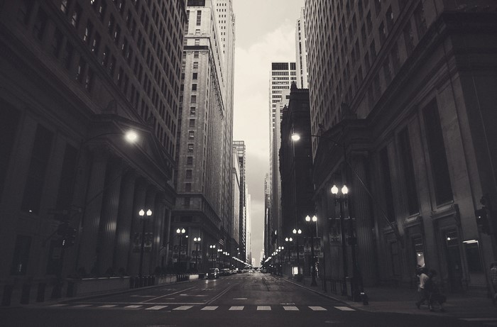 Street view of skyscrapers in Chicago, USA