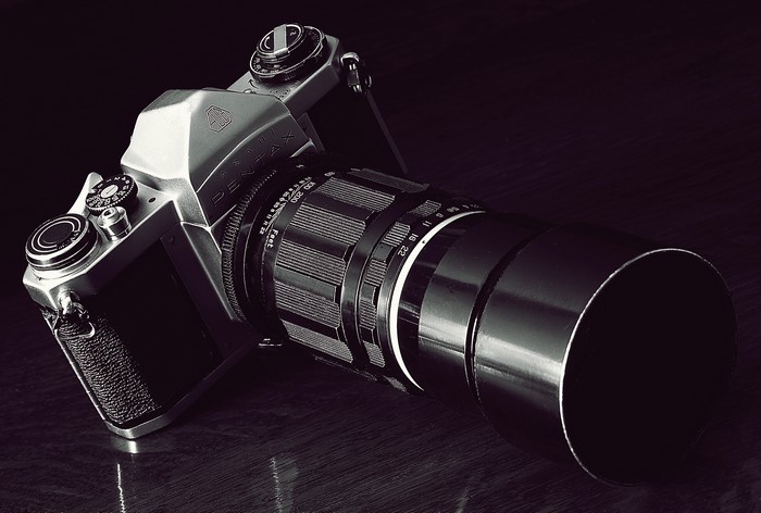Pentax SV Komura 200mm f3.5 camera