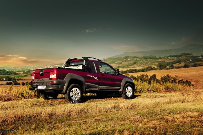 Fiat Strada Adventure pickup truck in a field