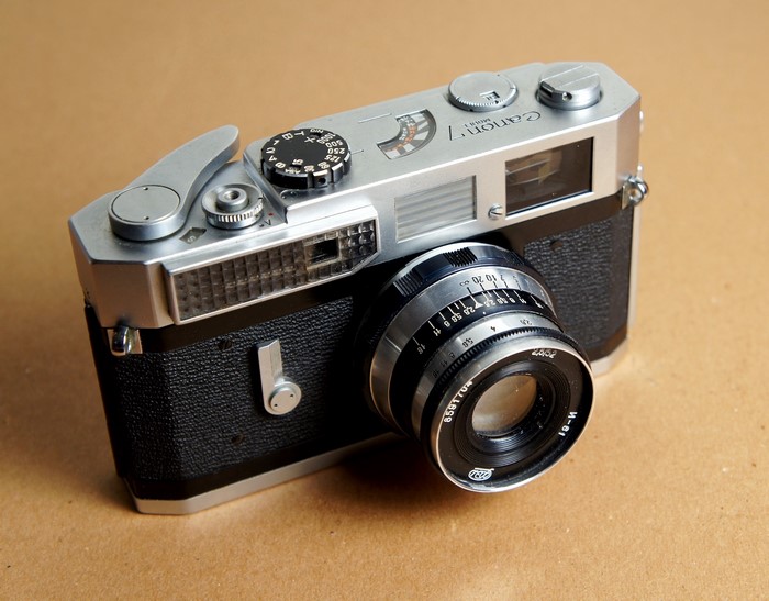 Canon 7 camera with Industar-61 lens