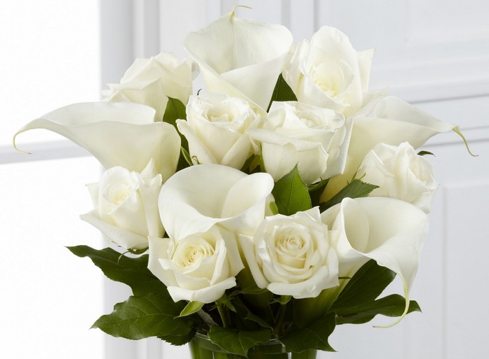 White Roses and Calla Lilies Bouquet
