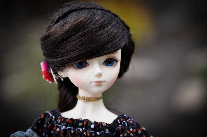 4K Doll with Blue Eyes and Brunette Hair