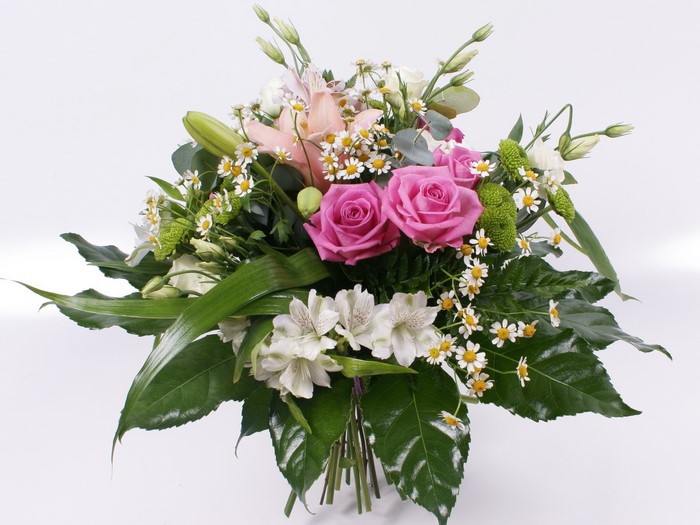Pink Roses and Daisies Flower Bouquet