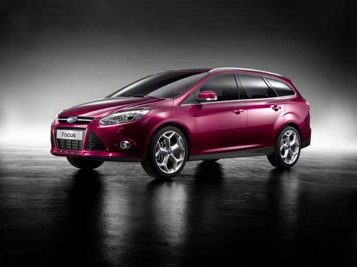 Ford Focus SW Wine Color