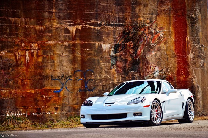 White Chevrolet Corvette C6 by 360 Forged