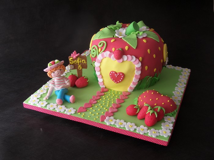 Strawberry Shortcake themed birthday cake
