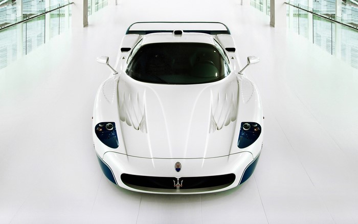 White Maserati MC12 Supercar