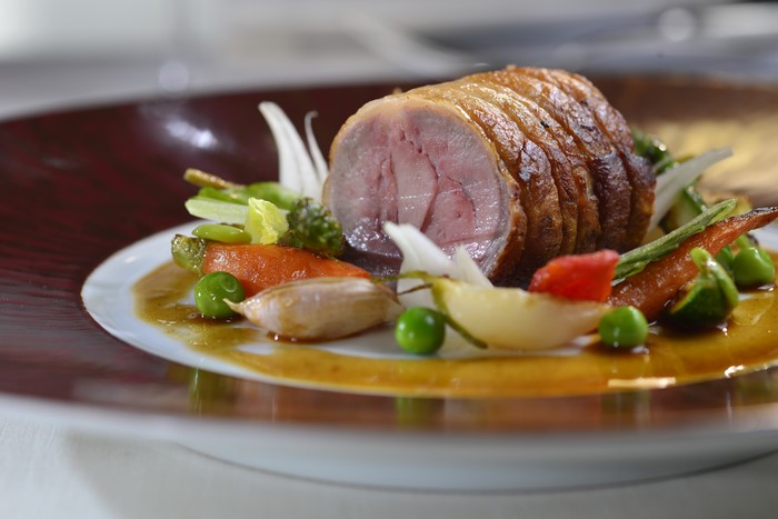 4K meat products with vegetables