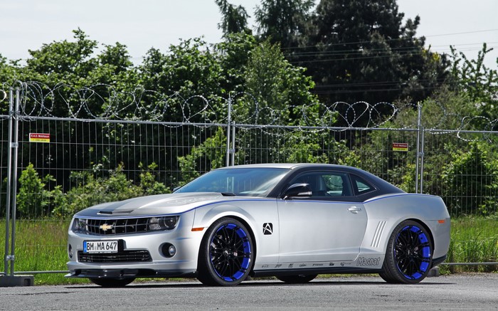 Silver Chevrolet Camaro with blue accents