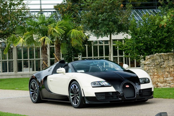 Bugatti Grand Sport Vitesse convertible car