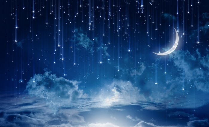4K Night Sky with Crescent Moon and Falling Stars