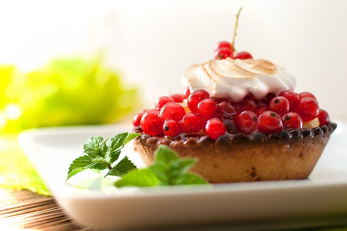 Red Currant Tart with Meringue and Mint