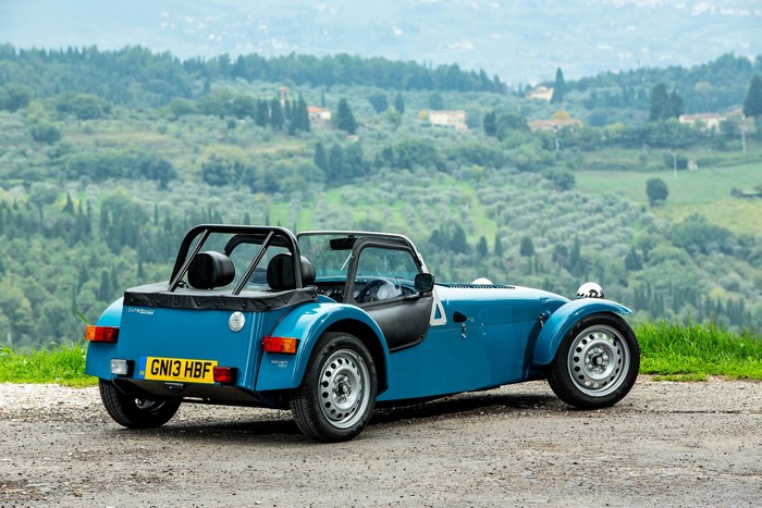Blue Caterham 7 2013 GN13 HBF from behind