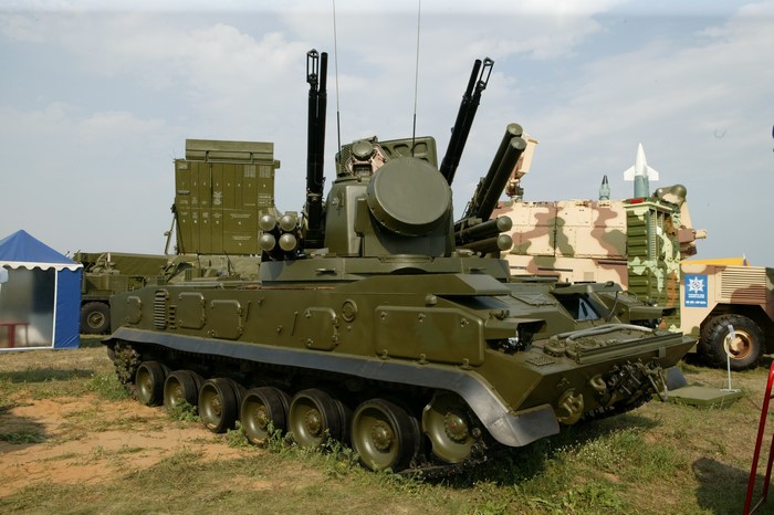 9K22 Tunguska self-propelled anti-aircraft weapon system