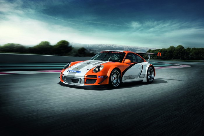 Porsche 911 GT3 R Hybrid race car on track