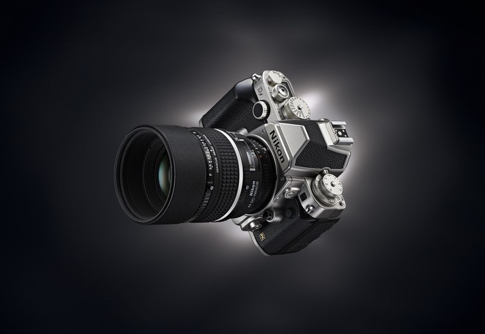 Nikon camera with a large lens