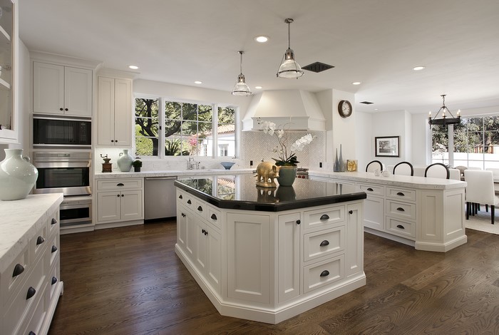 Modern Kitchen with White Cabinets and Island