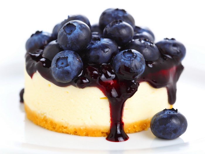 Blueberry Cheesecake with Blueberry Topping