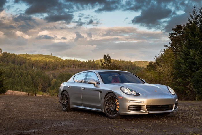 2014 Porsche Panamera 4S in Silver