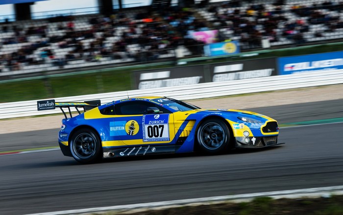 Aston Martin V12 Vantage GT3 race car with number 007