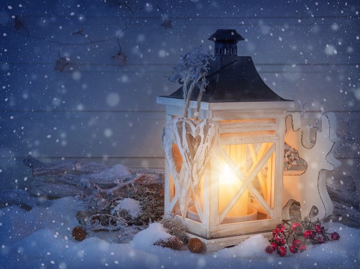 4K Snow Lantern with Decorations