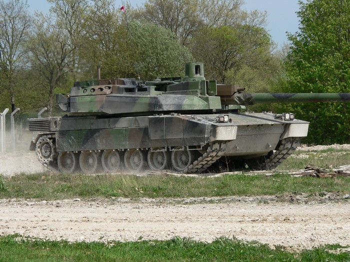 Leclerc tank in a field