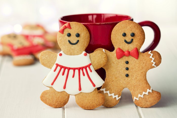 Gingerbread cookies and a red mug