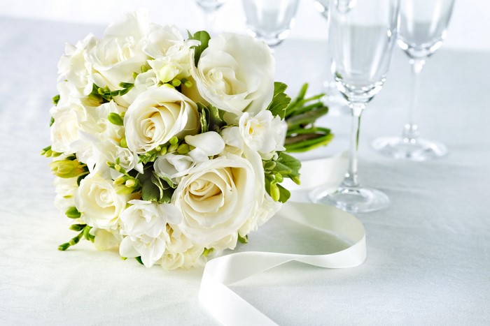 White Roses Bouquet with Champagne Glasses