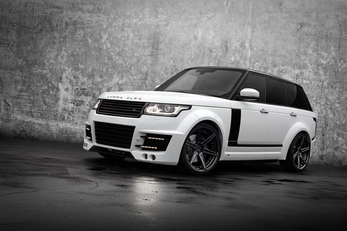 White Lumma Design CLR R Range Rover on wet surface