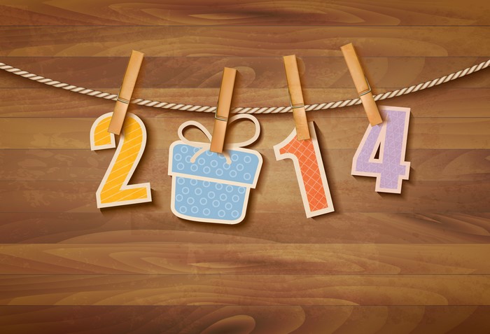 2014 numbers and gift on clothesline